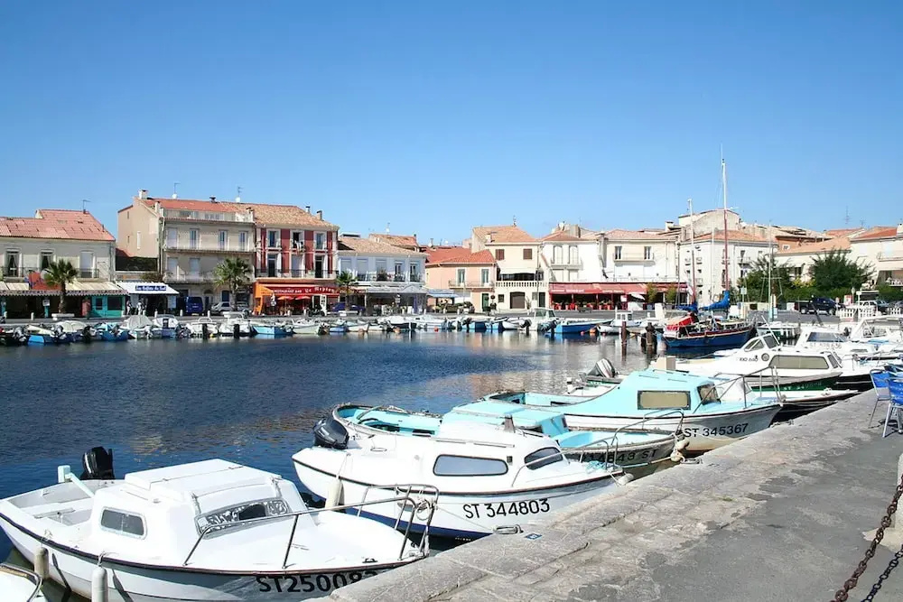 House With 2 Bedrooms in Mèze, With Wonderful City View and Balcony -