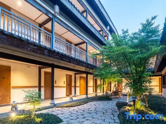 Jiuhuashan Kaiyuan Yiju Resort Hotel