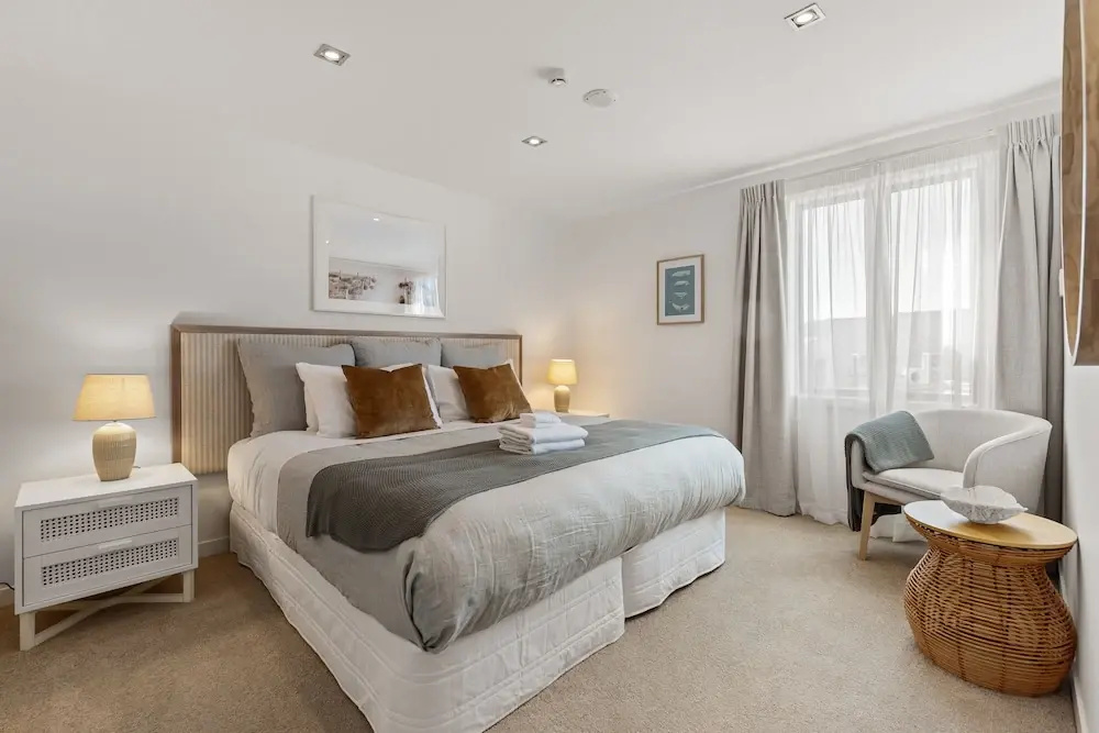 Paihia 2 Bedroom Apartment with Pool