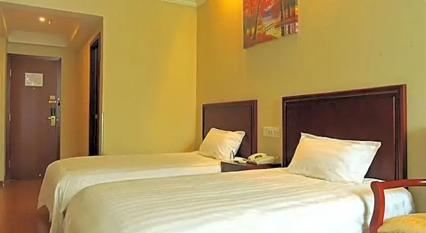 GreenTree Inn Zaozhuang Taishan Road Shituanxiao Express Hotel