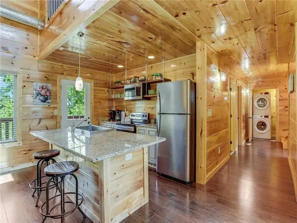 Splash of Moonshine - Two Bedroom Cabin