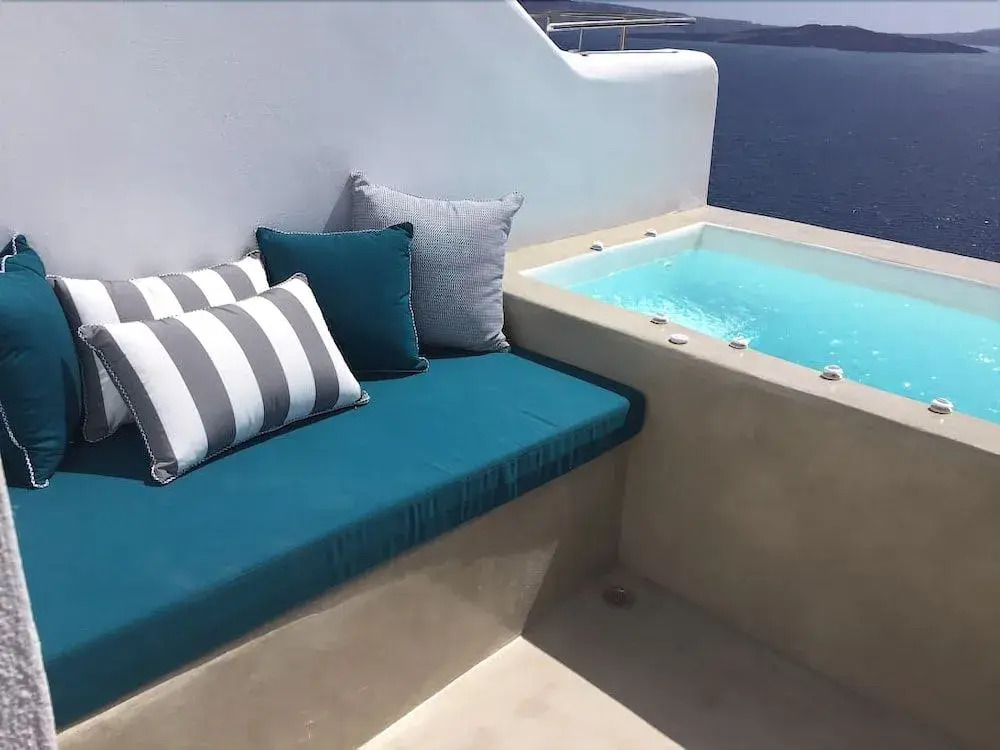 Big Blue Villa by Caldera Houses