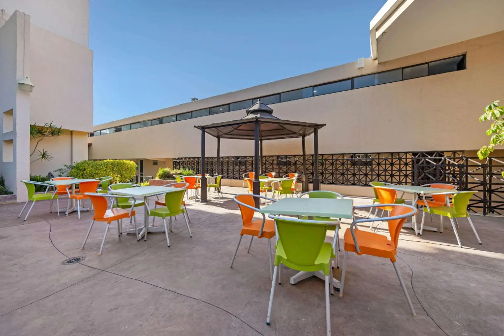BeWow Hotel Querétaro