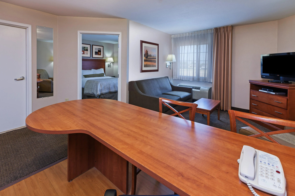 Candlewood Suites Owasso by IHG