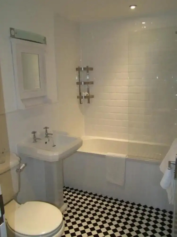 Devizes Inn