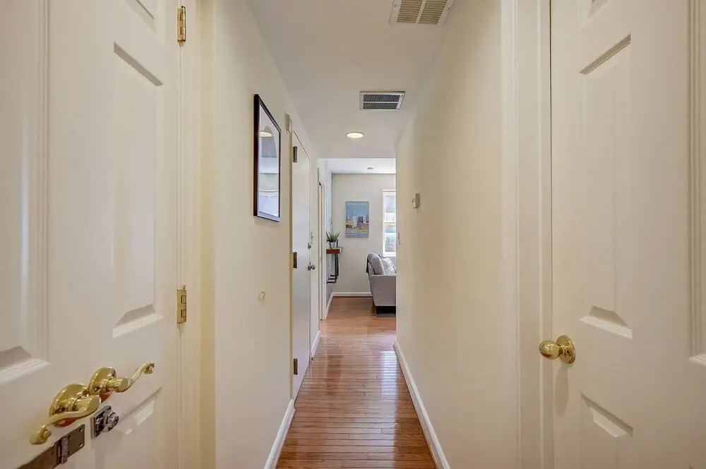 FRONTDESK 242 S 17th St Apts Rittenhouse Sq Philadelphia