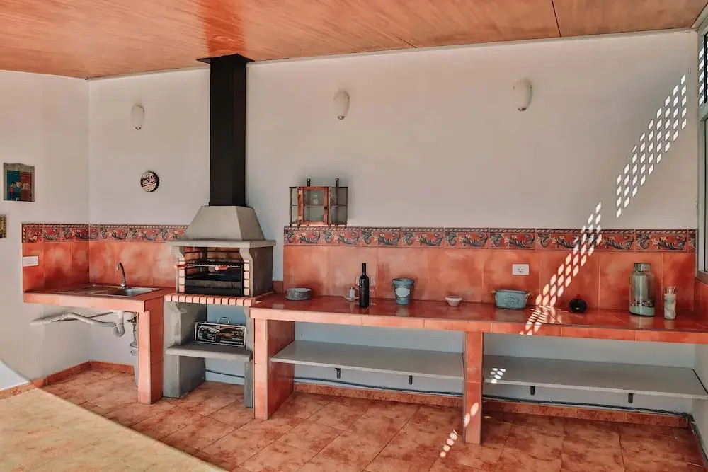 Modern & Chic Loft Apt. *Terrace *BBQ *Parking
