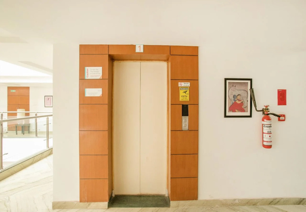 Hotel Sherwood Suites 2 By OYO Rooms
