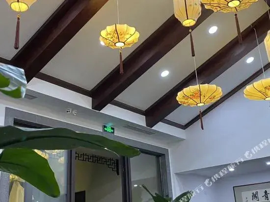 Yuqingge Garden Hotel