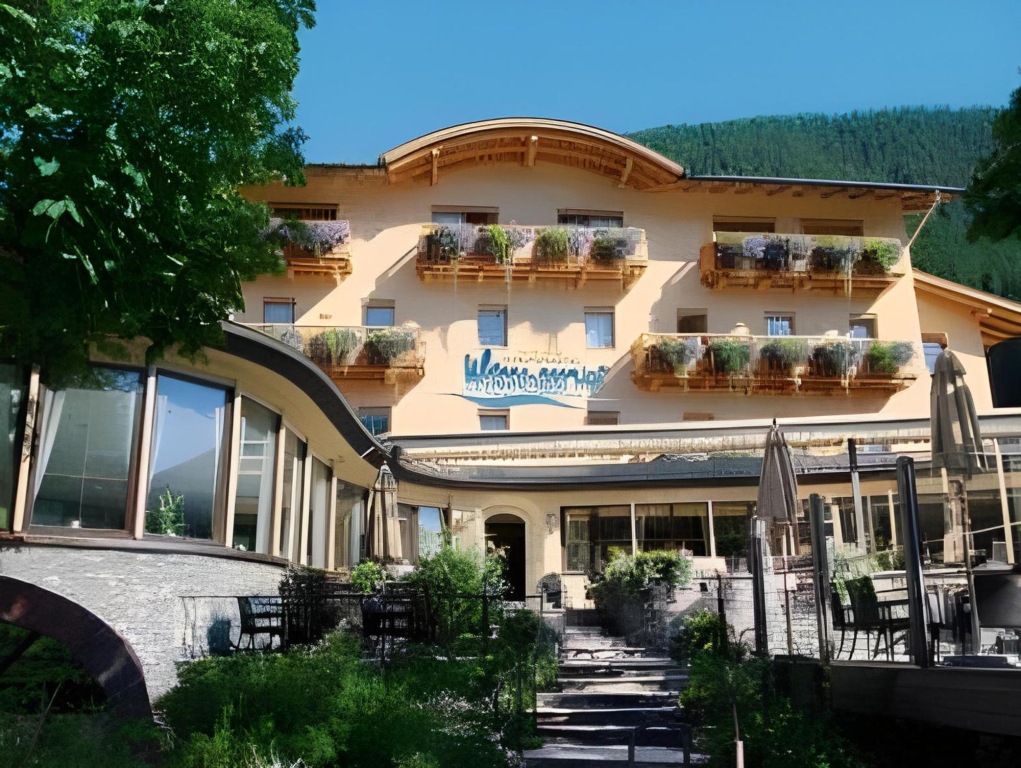 Strandhotel am Weissensee