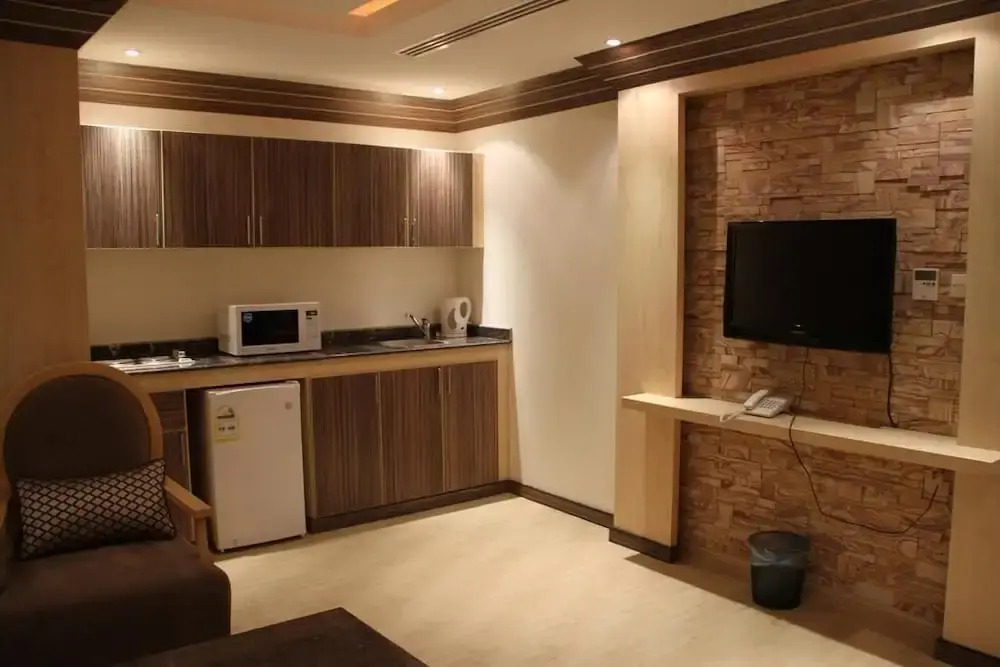 Al Muhaidb Residence Al JAWAZAT 1 - Economic