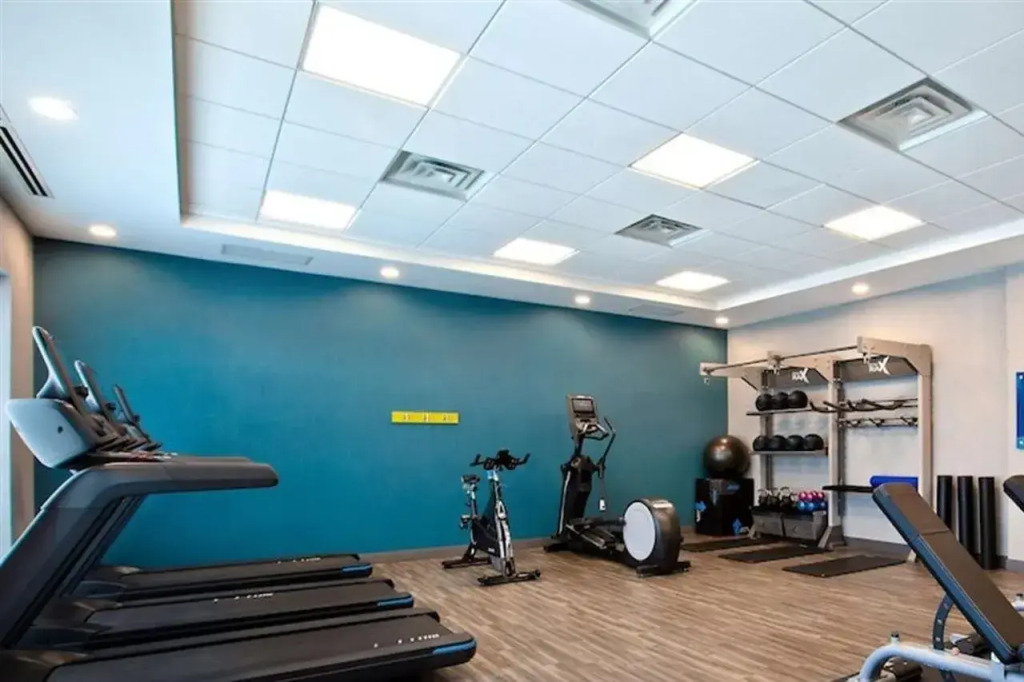 Hampton Inn & Suites Ottawa West