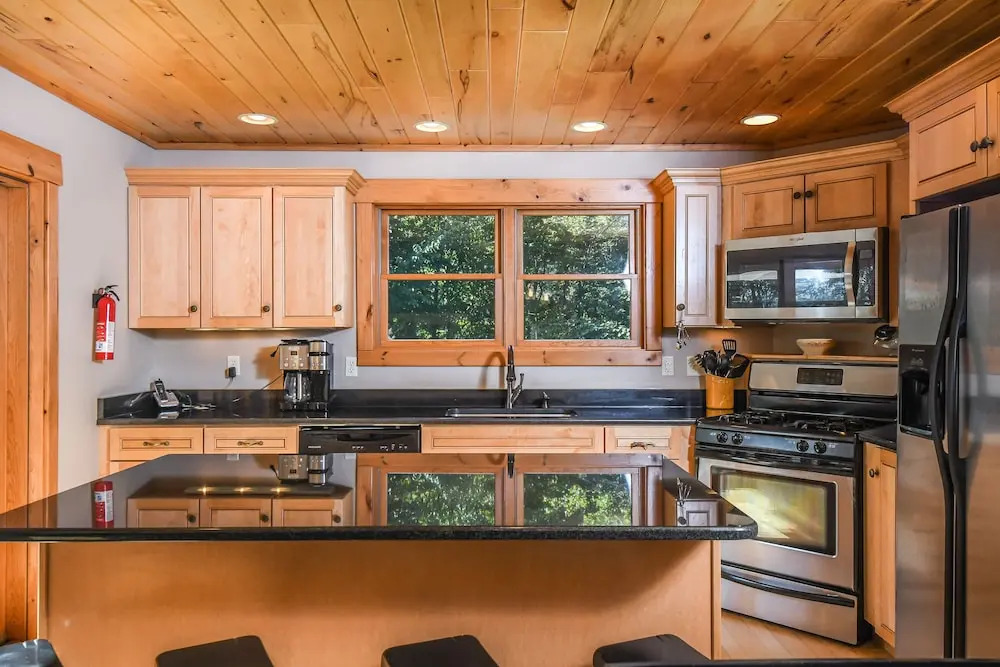 Wispering Heights 4 Bedroom House