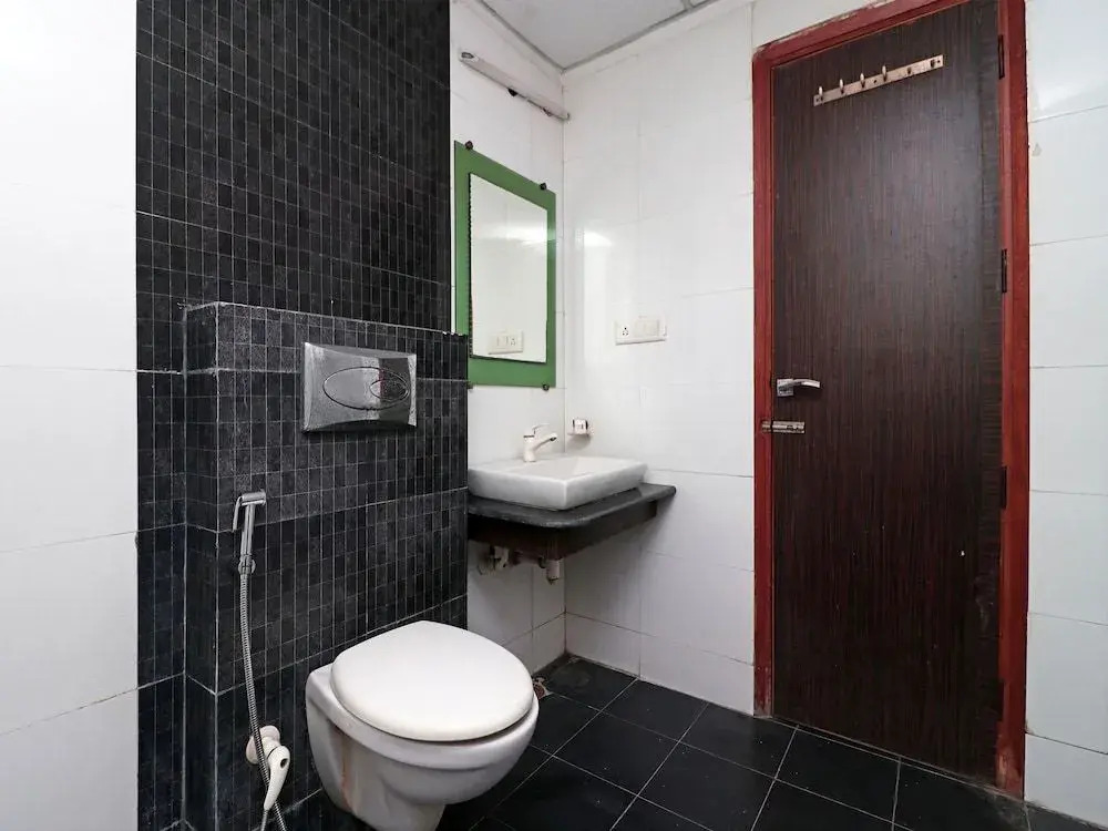 OYO 16893 Hotel Parth Paradise