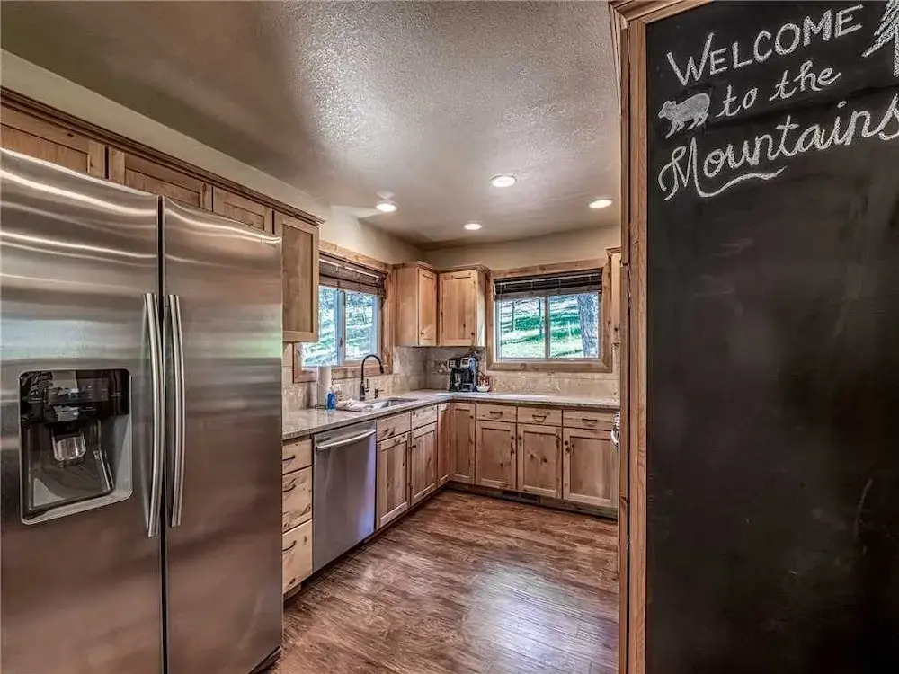 Tall Pines, 4 Bedrooms, Hot Tub, Fireplace, Sleeps 8