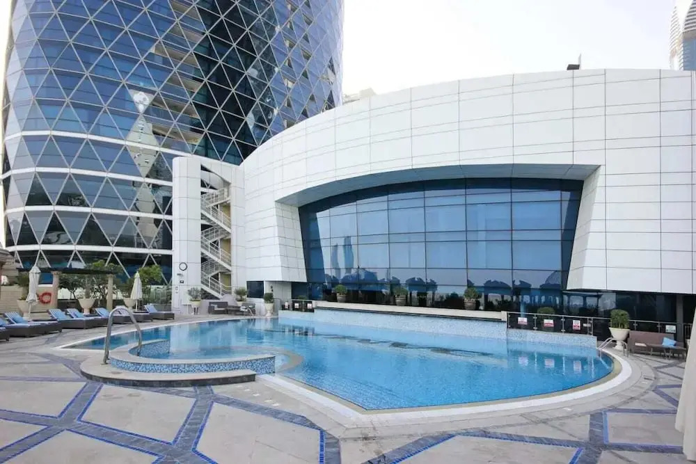 Spacious Apartment in the Classic Park Towers