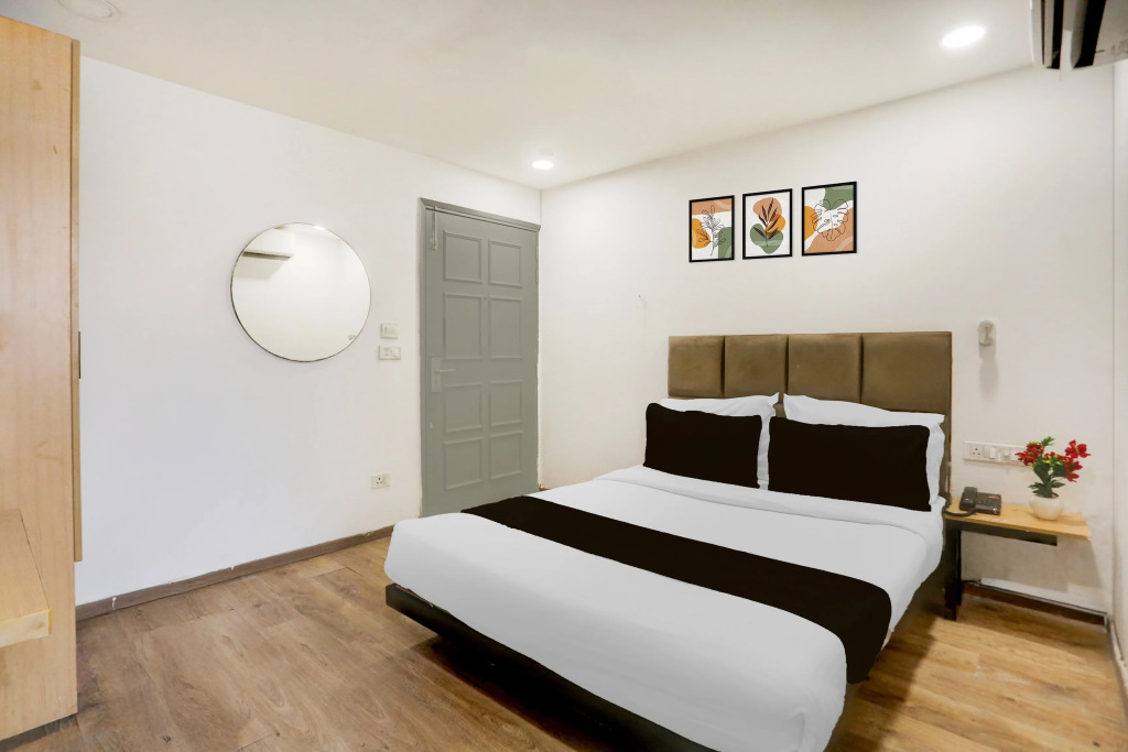 Townhouse Shahdara Near Yamuna Sports Complex Formerly Hotel Ipotel