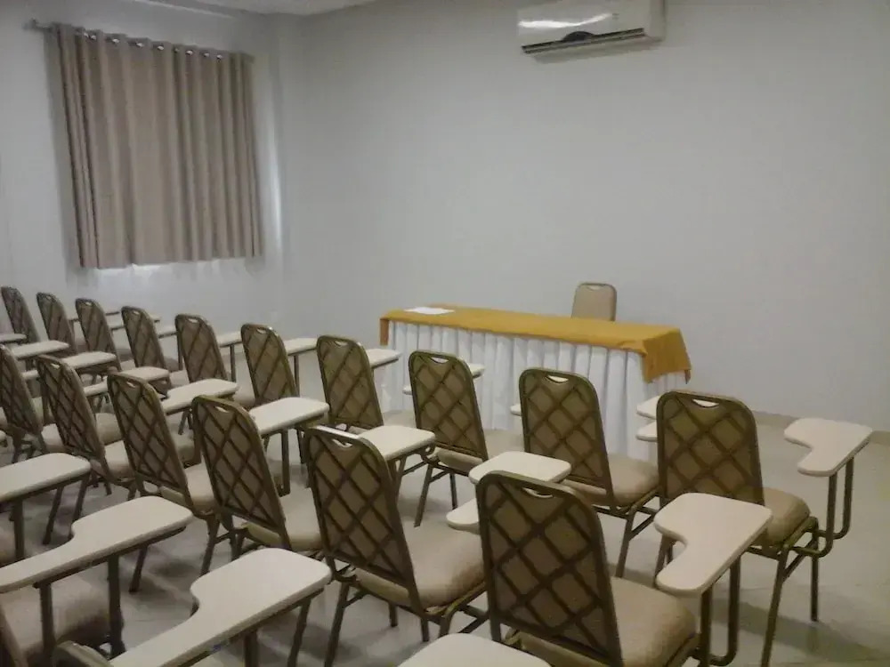 Vale dos Carajás Hotel