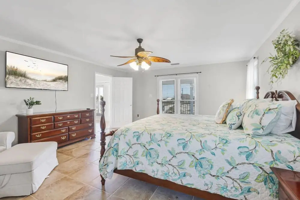 Lagoon Time Beach Home- Elevator Beach Access