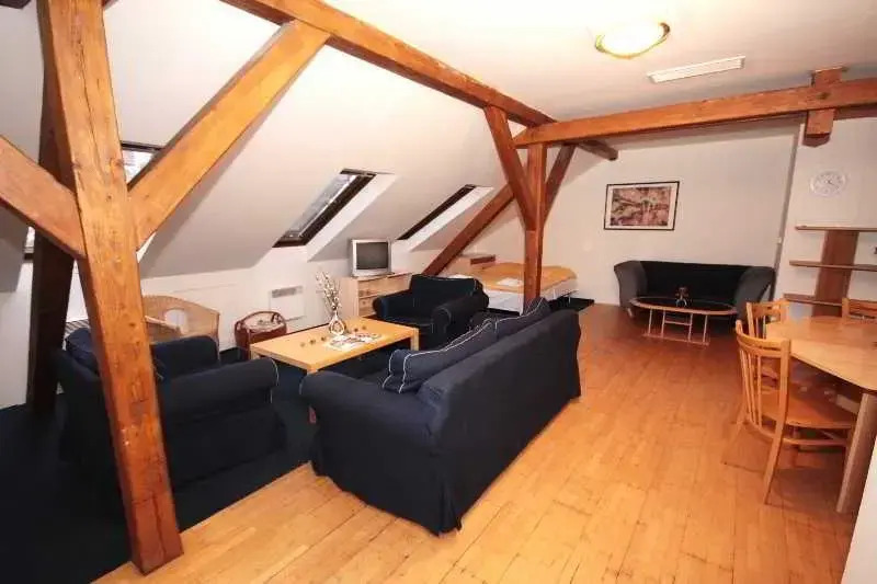 Jungmann Apartments