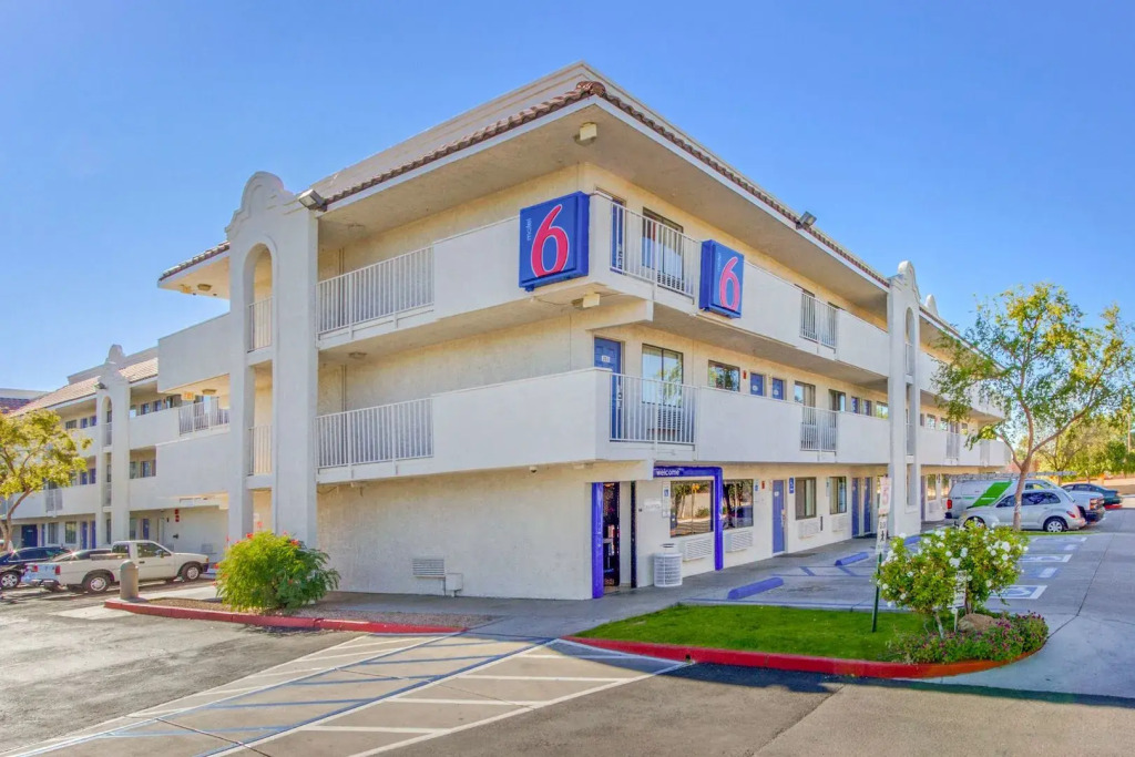 Motel 6-Phoenix, AZ - West