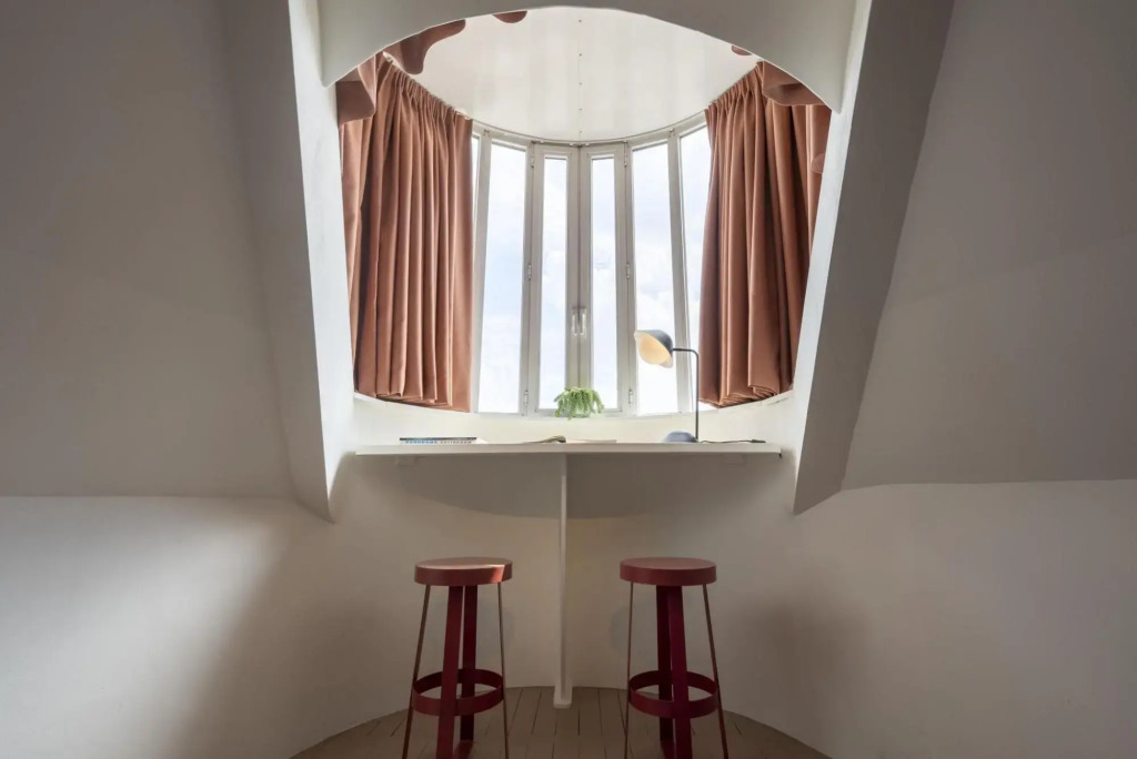 The Suit Duplex Apartment