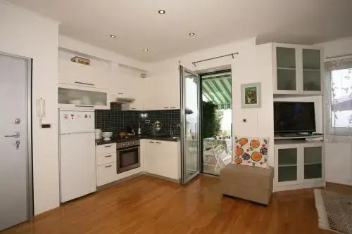 Apartman Halugica
