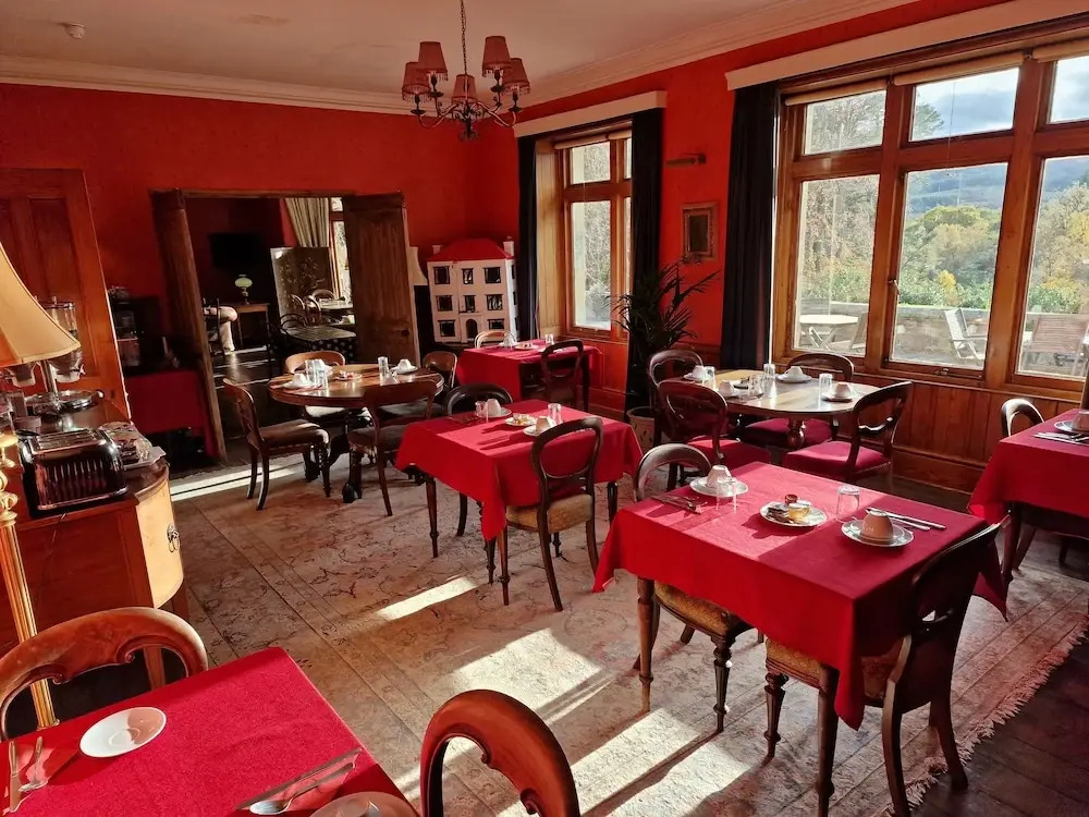 Cambus O May Traditional Highland Hotel