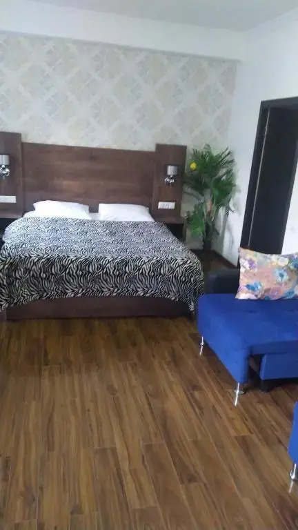 Two Lions Hotel