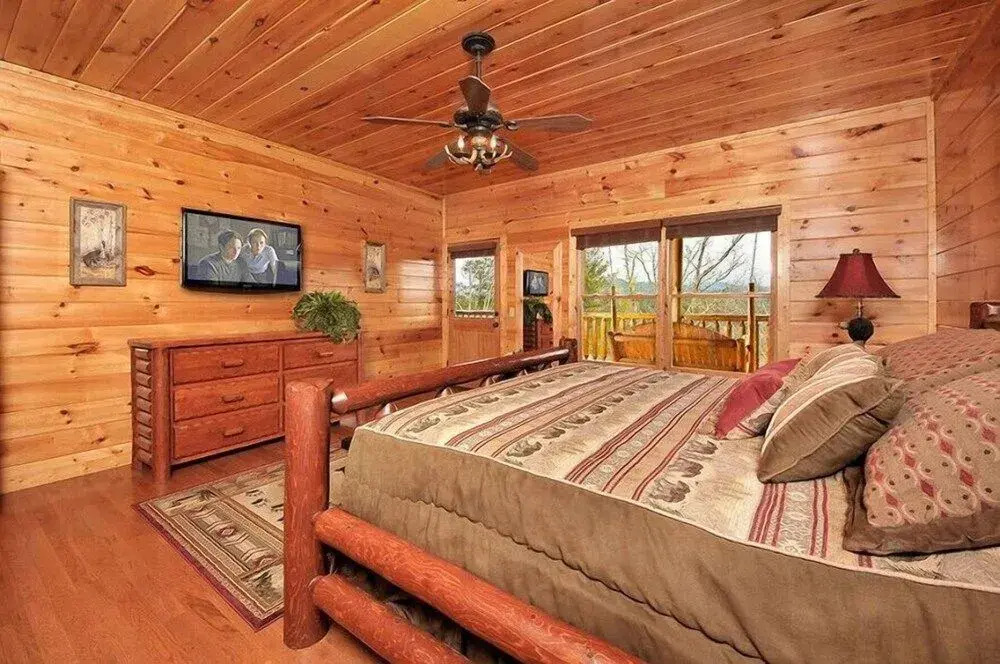 Dancing Bear Lodge