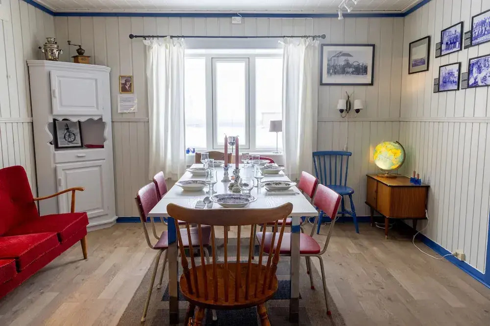 Ekker Island Arctic Lodge