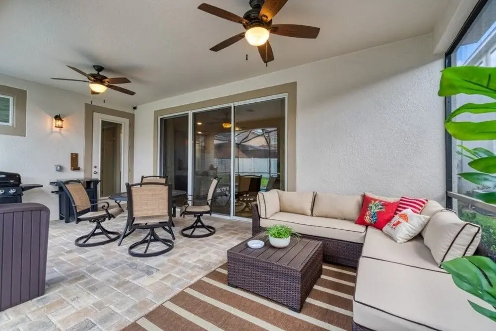 "sanitized" Solara Beautiful Home! 4 Bedroom Townhouse by Redawning