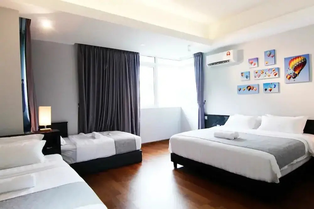 YO.OM Families Gateway Luxury Condo 6-9 Pax