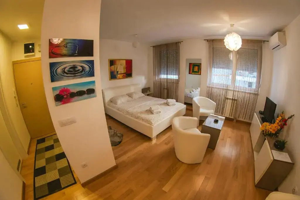 Maja Apartment