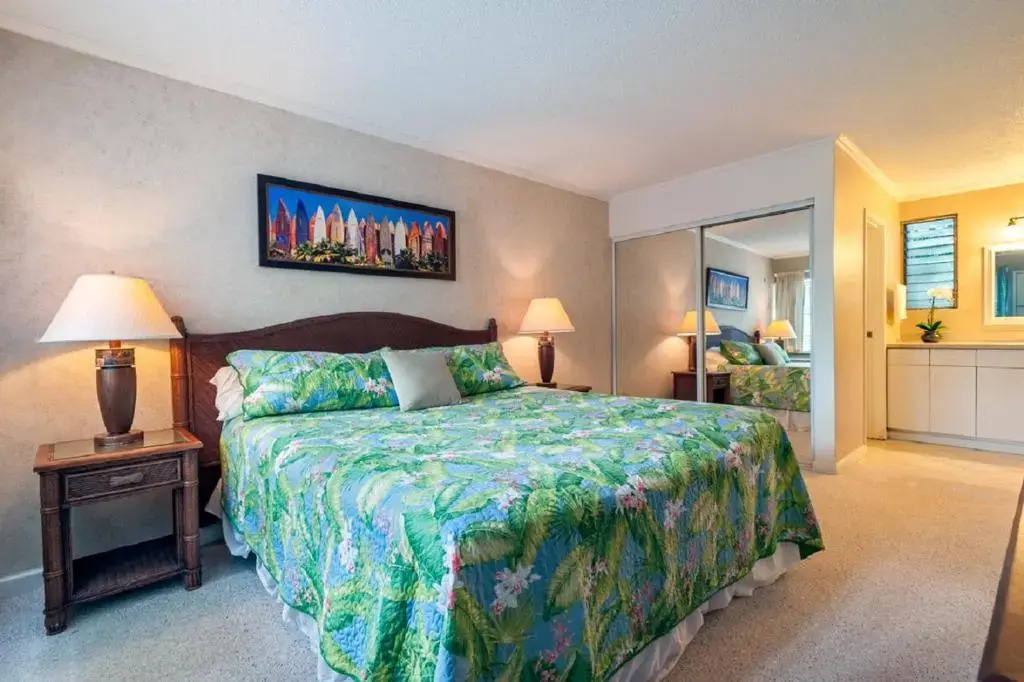 Sandpiper 120A-as seen on HGTV's Hawaii Life, with pool, BBQ, hot tub