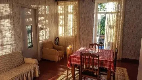 Mziuri Guest House