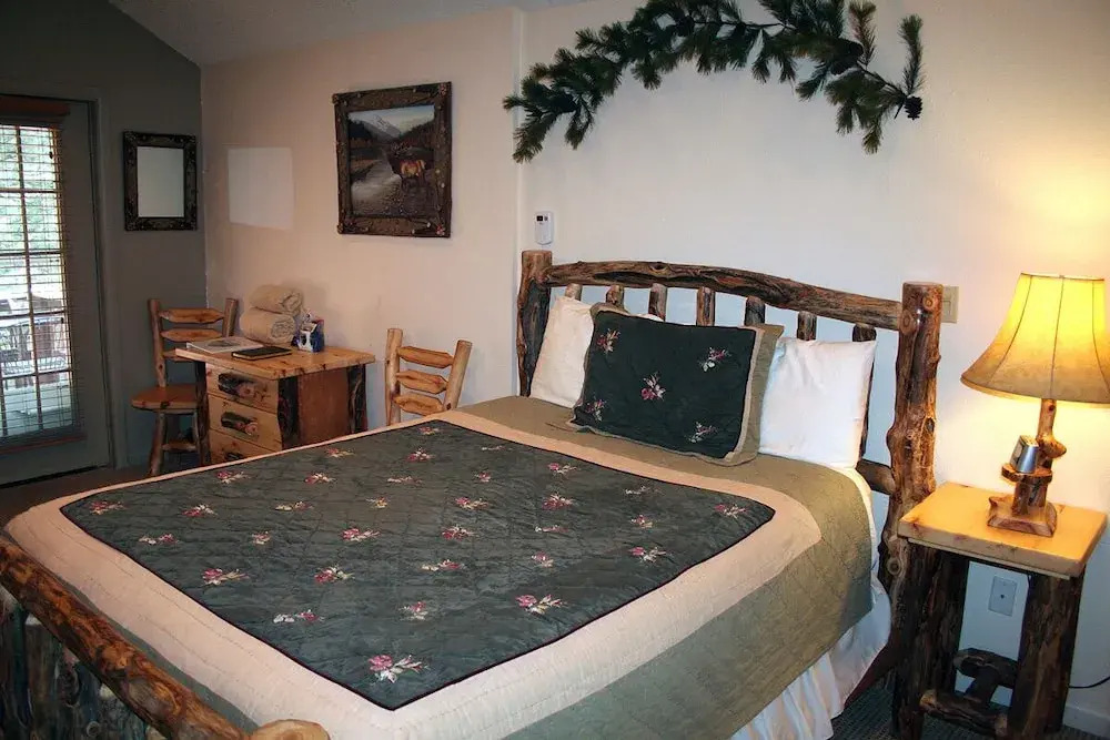 Fawn Valley Inn: 296