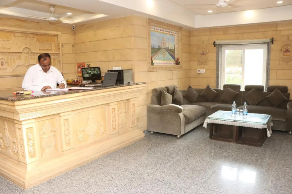 Hotel Marwar Palace