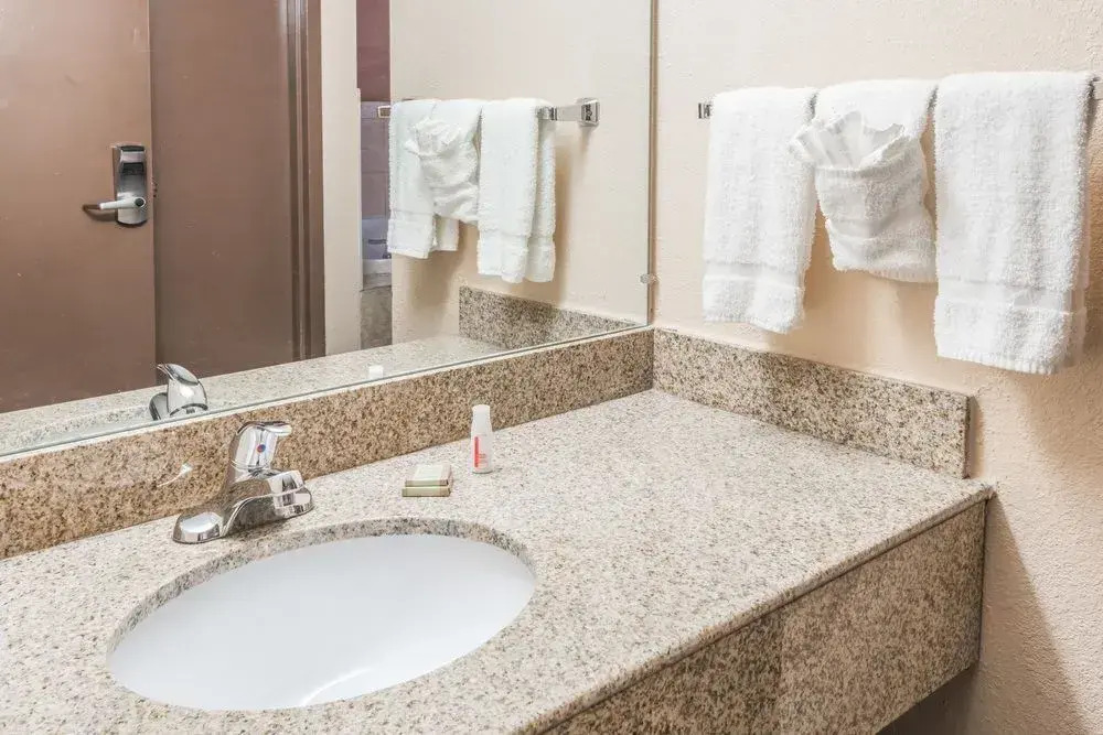Baymont by Wyndham Batavia - Darien Lake