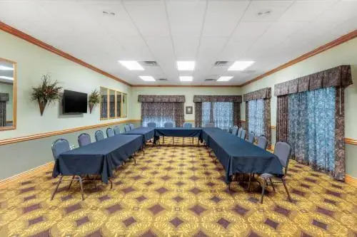 Royal Links at 1000 Hills Walk-in Two Bedroom
