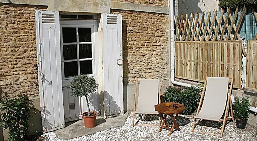 Une Maison Dans Le Village
