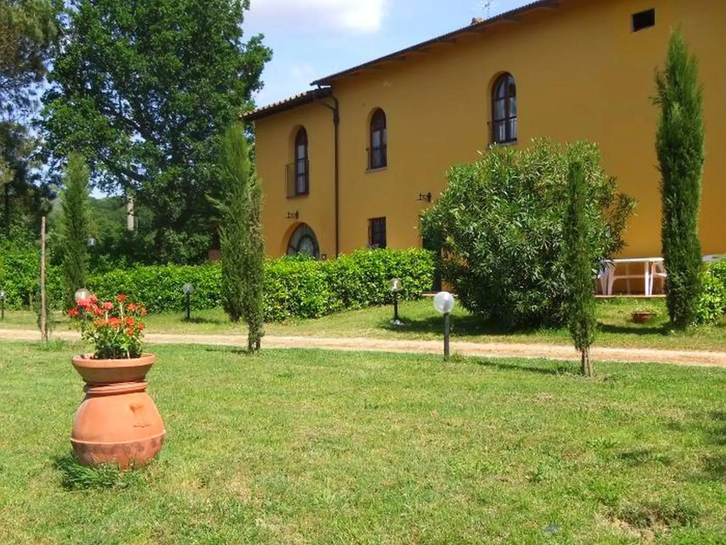 Holiday Home in Tuscany With Pool & Garden