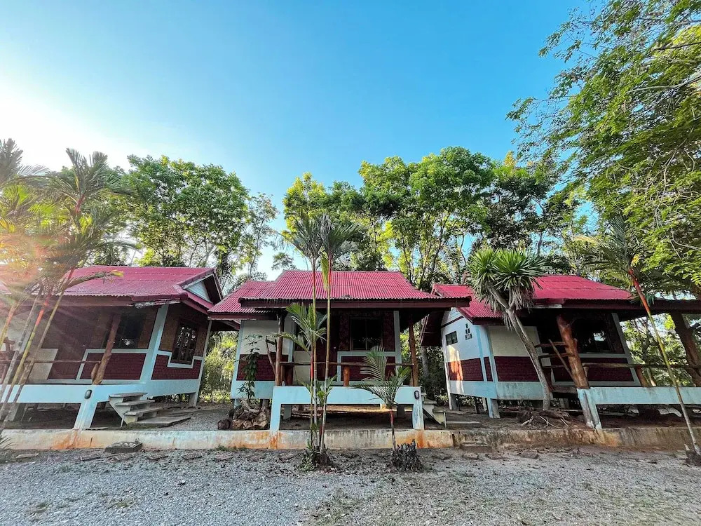 Leamsai Beach Resort