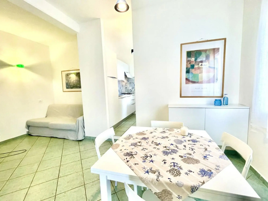 Terraced houses in a quiet seafront area with panoramic views.-Colibrì 1