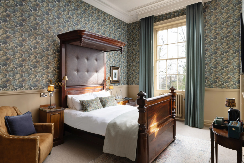 The Churchill Hotel
