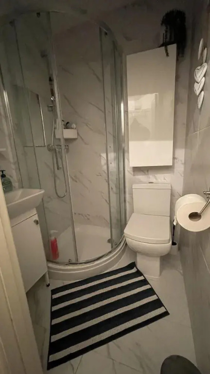 Large 1-bed Studio in London Well Equipped