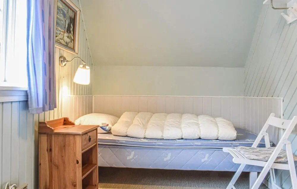 Lovely Home In Garnes With Wifi