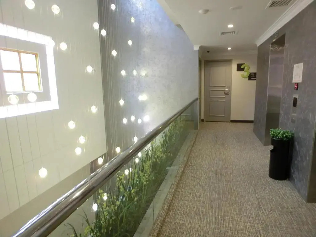 Champion Hotel