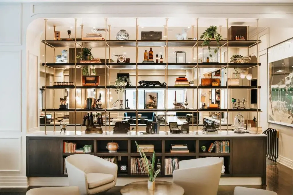 Renaissance Saint Elm Dallas Downtown Hotel
