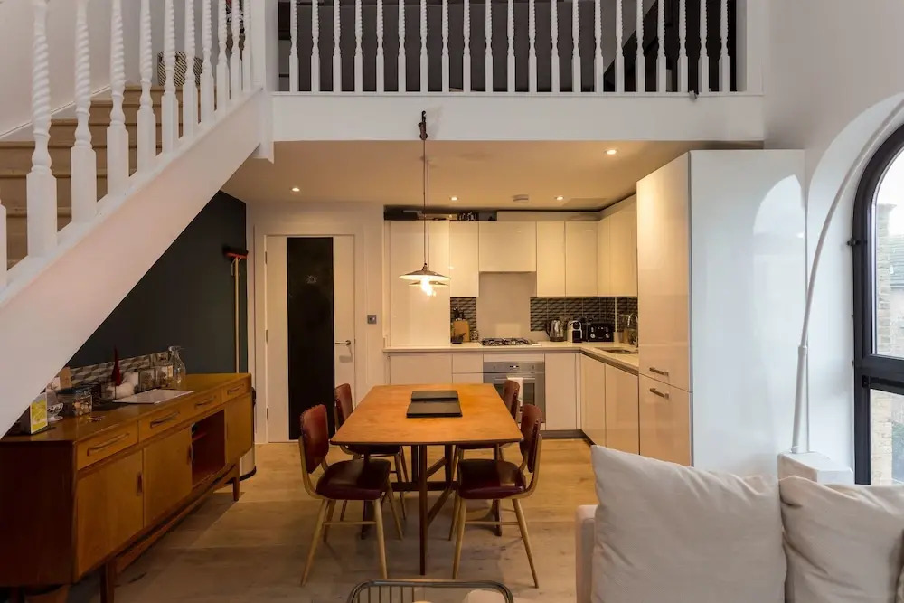 2 Bedroom Flat Near Hackney Wick